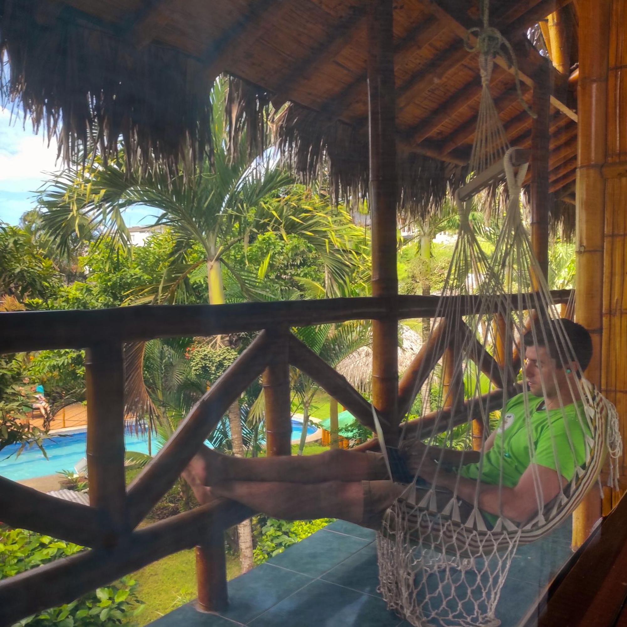 Montanita Cabanas エクステリア 写真