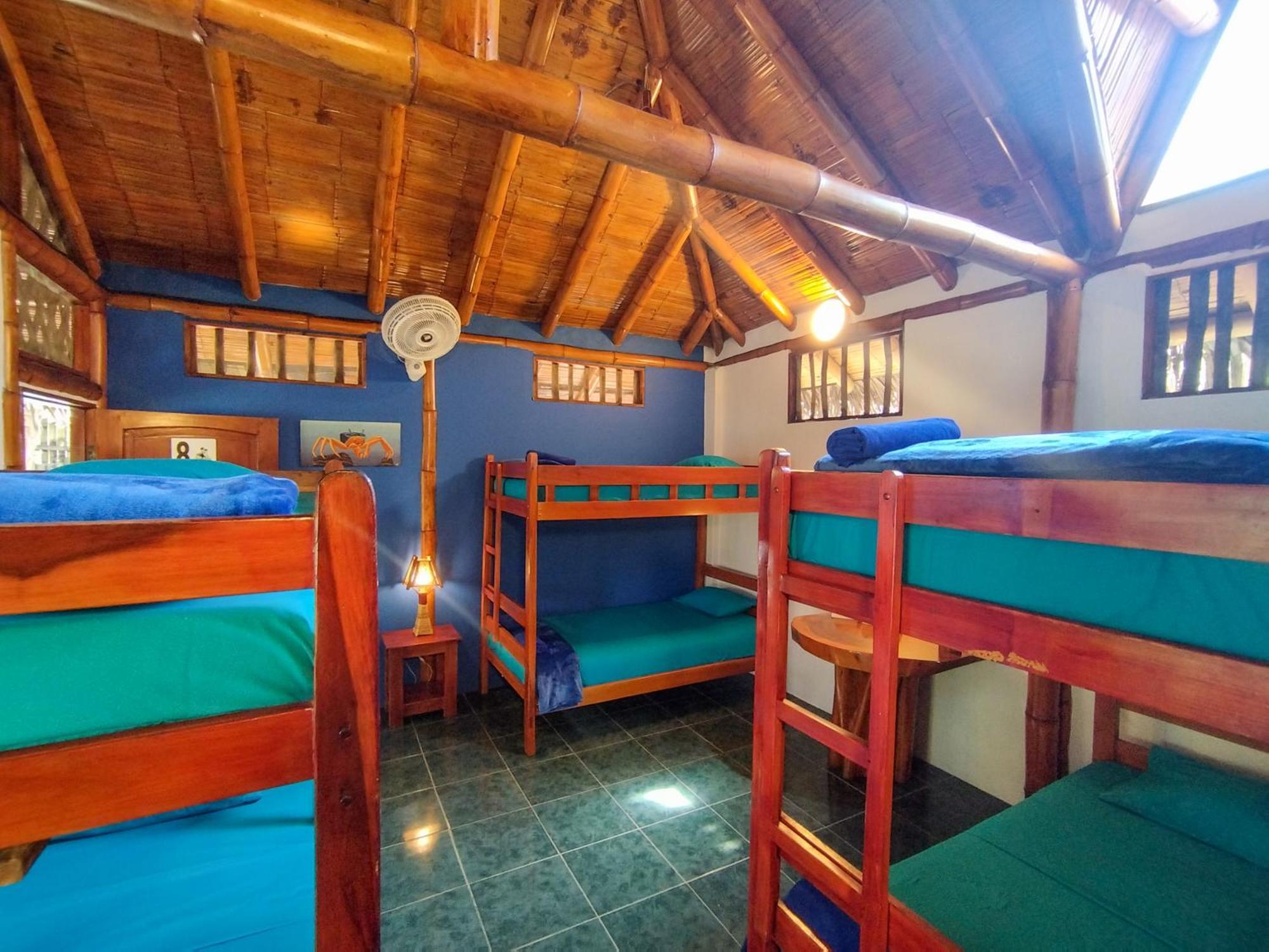 Montanita Cabanas 部屋 写真