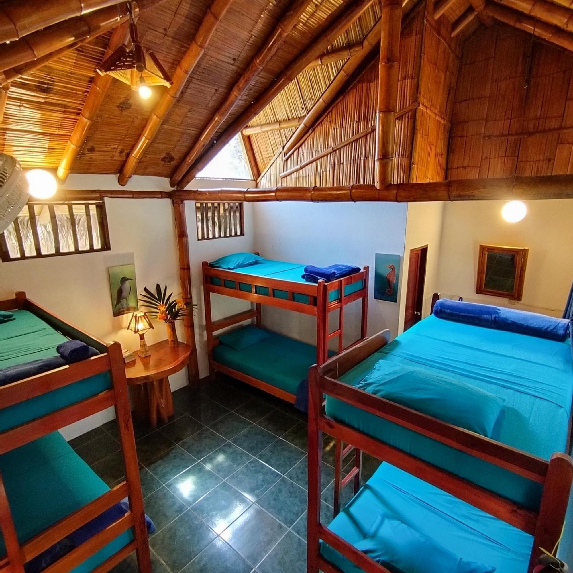 Montanita Cabanas 部屋 写真